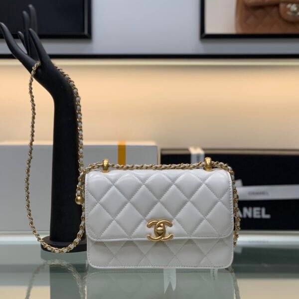 CHANEL 24C
